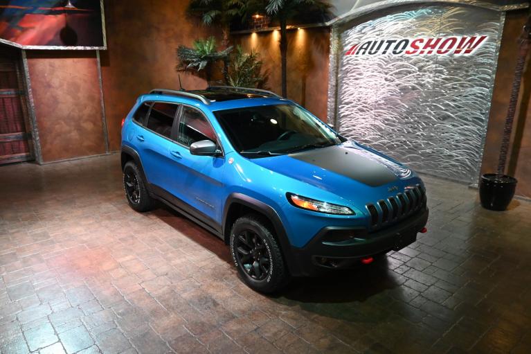 Used 18 Jeep Cherokee Trailhawk Htd A C Lthr Pano Roof Nav For Sale Sold Auto Show Sales And Finance Stock Scv4642