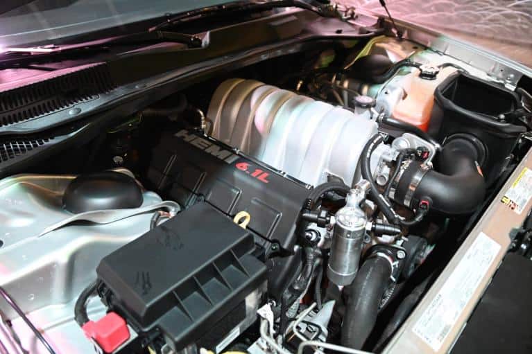 2006 dodge charger srt8 engine