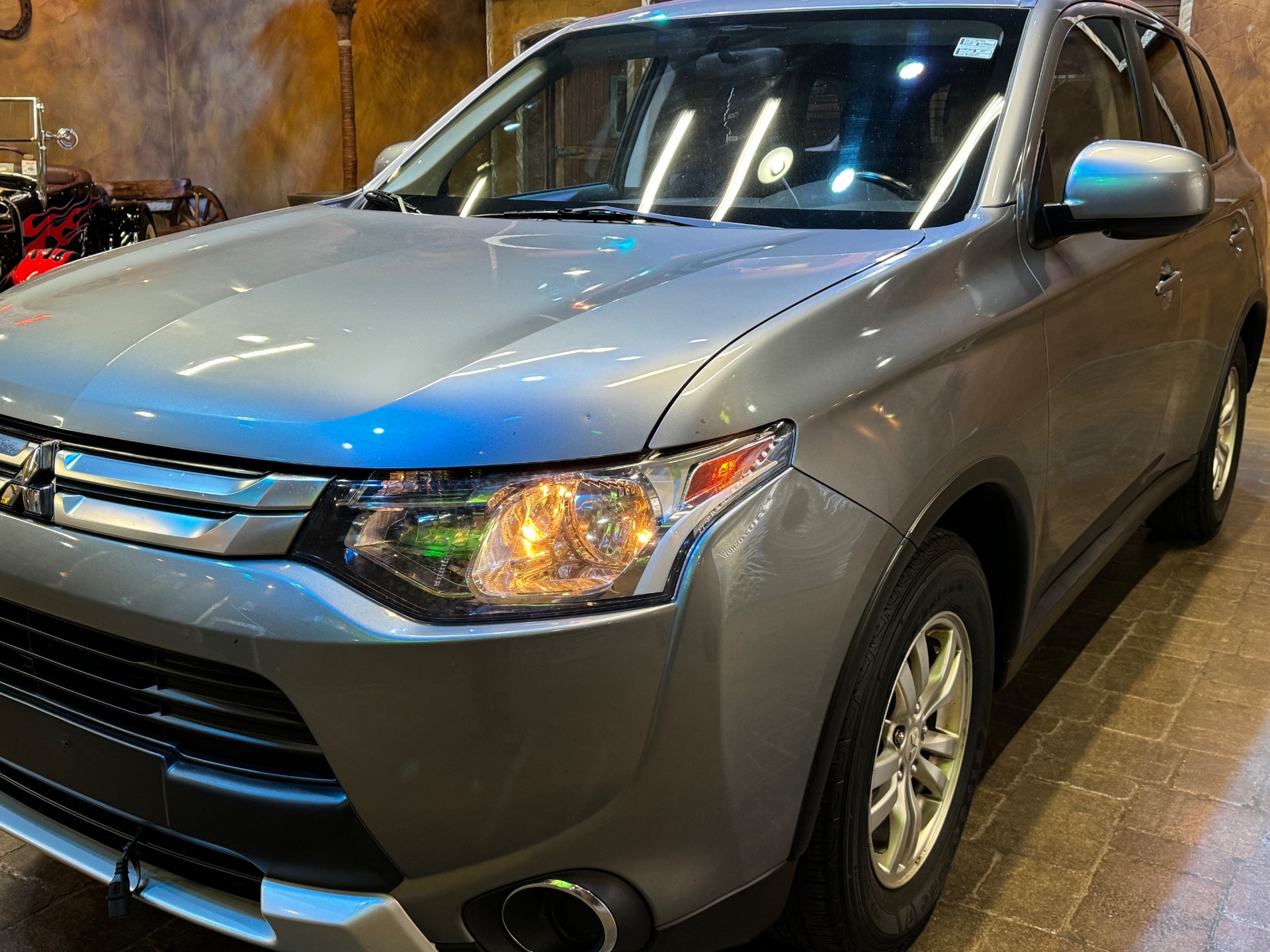 used 2015 Mitsubishi Outlander car, priced at $12,999