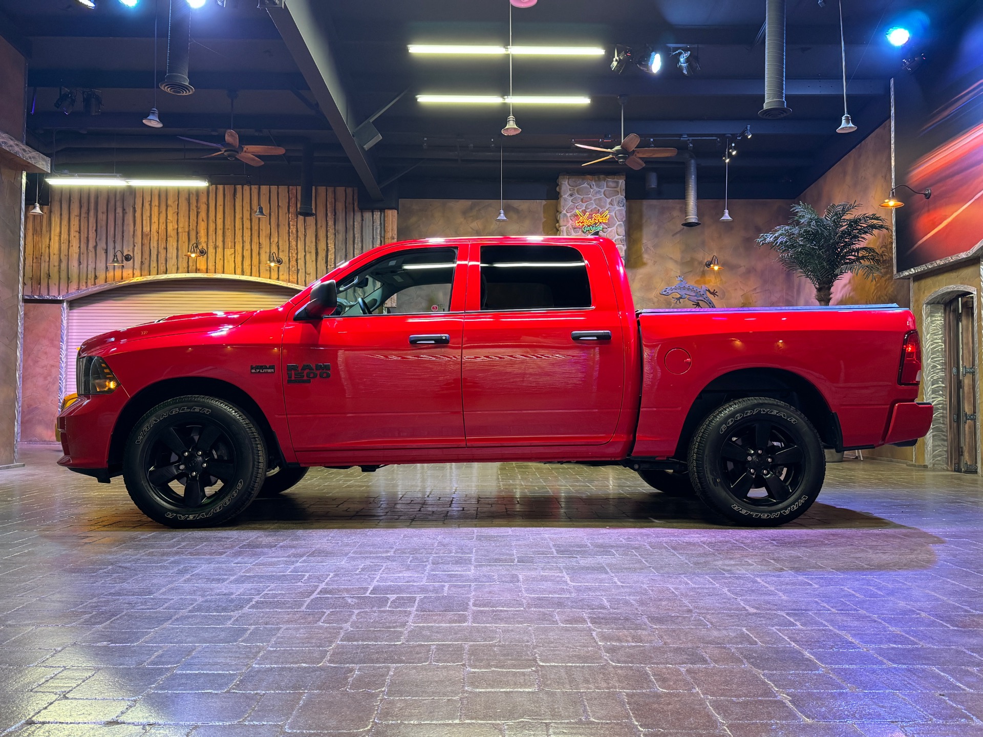 used 2022 Ram 1500 Classic car, priced at $41,999