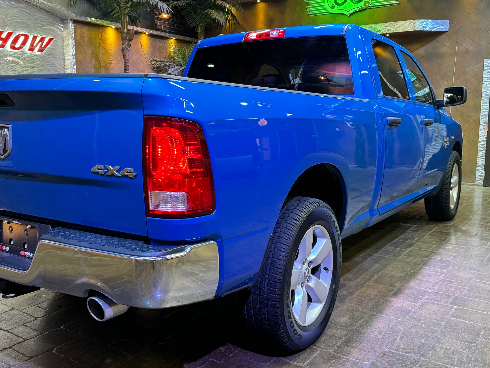 used 2022 Ram 1500 Classic car, priced at $39,999