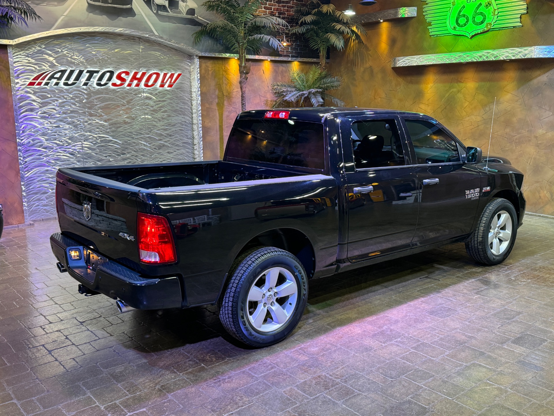 used 2022 Ram 1500 Classic car, priced at $40,999