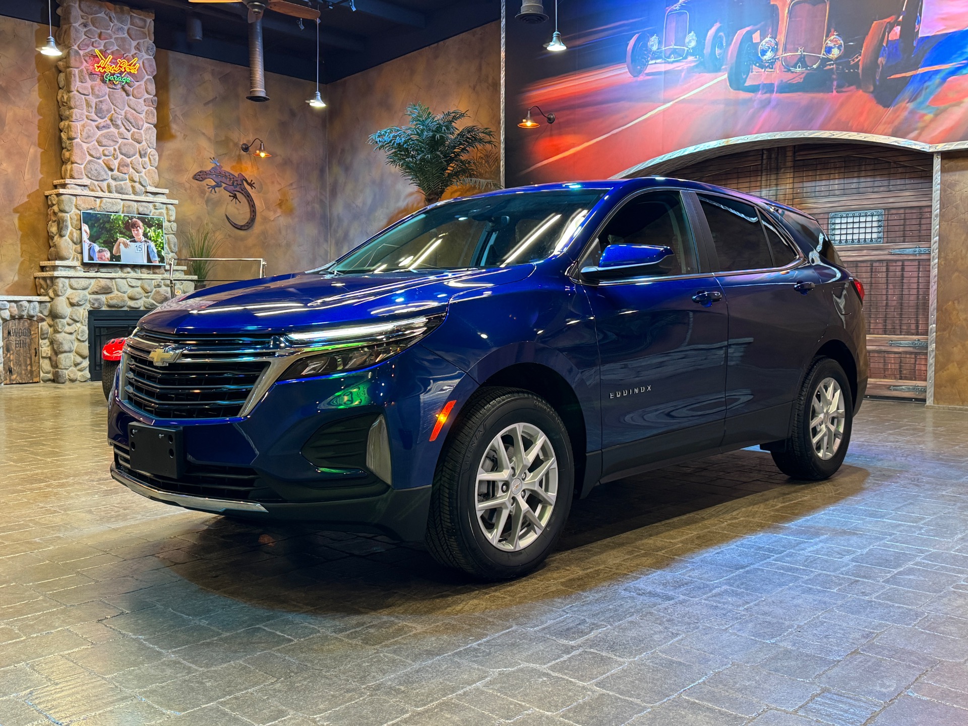 used 2023 Chevrolet Equinox car, priced at $34,299