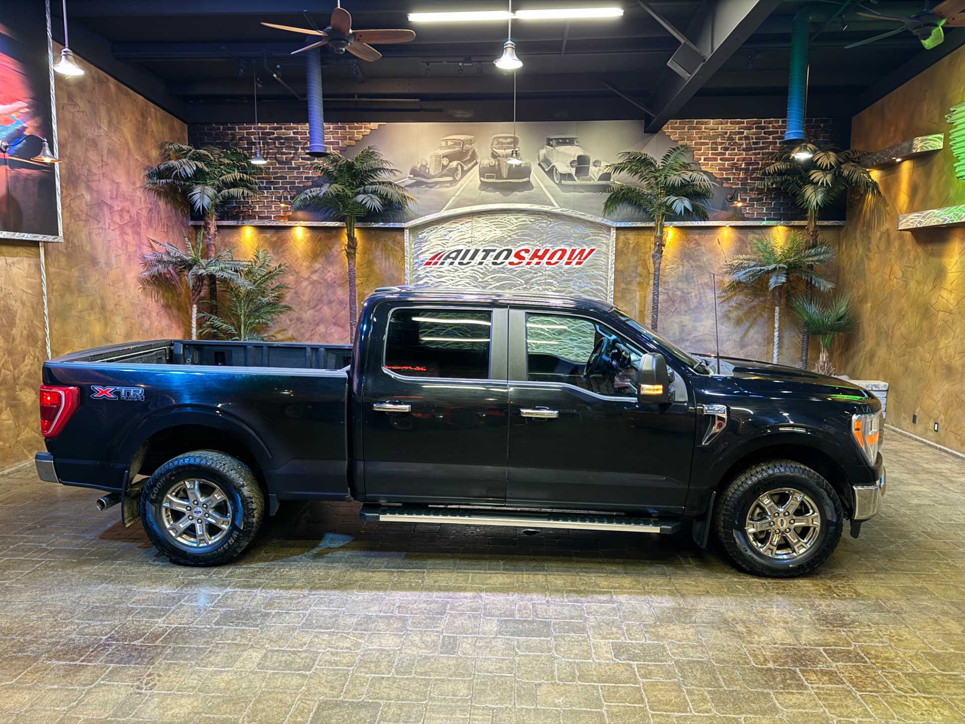 used 2022 Ford F-150 car, priced at $41,999