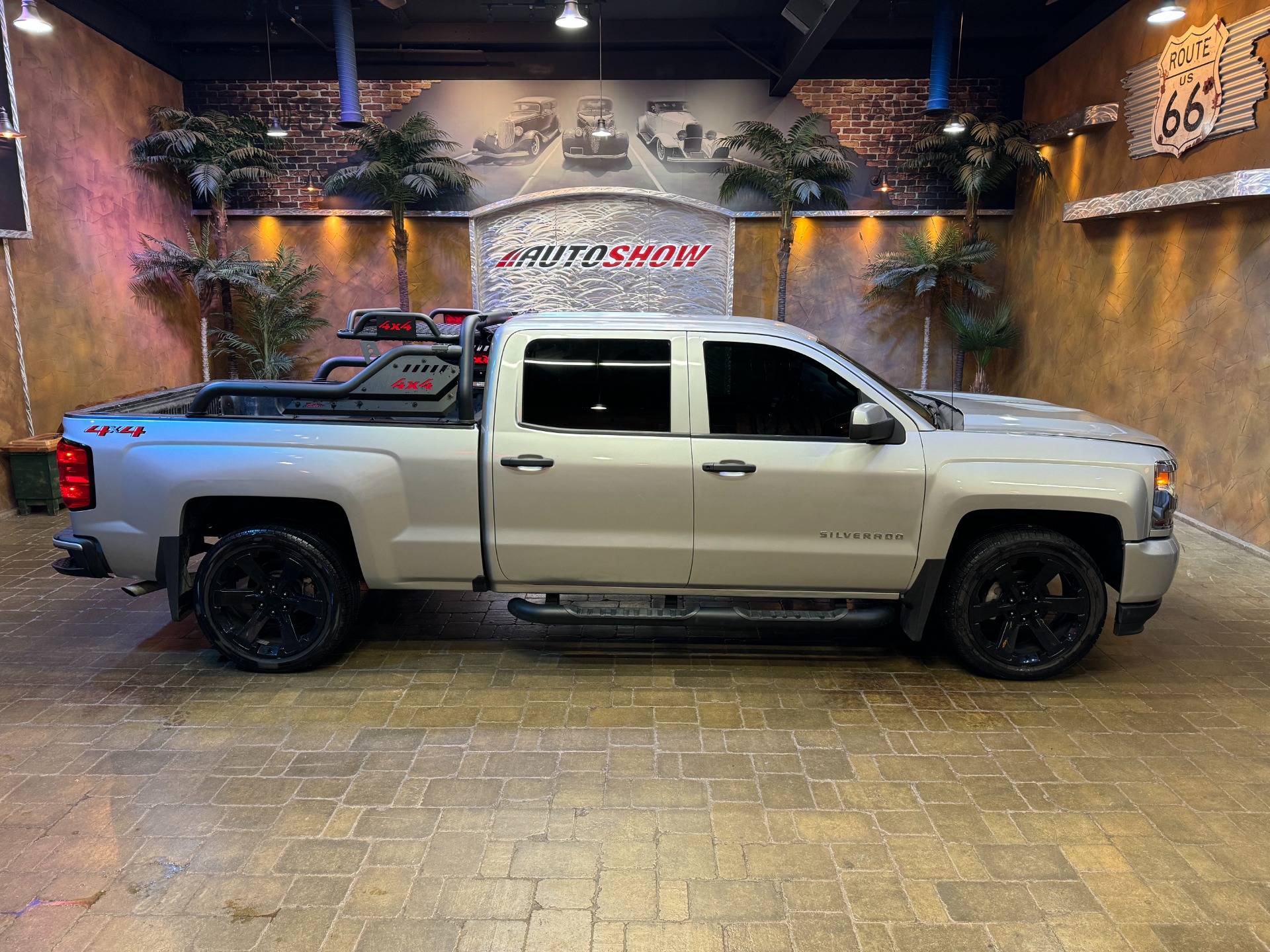 used 2018 Chevrolet Silverado 1500 car, priced at $30,999