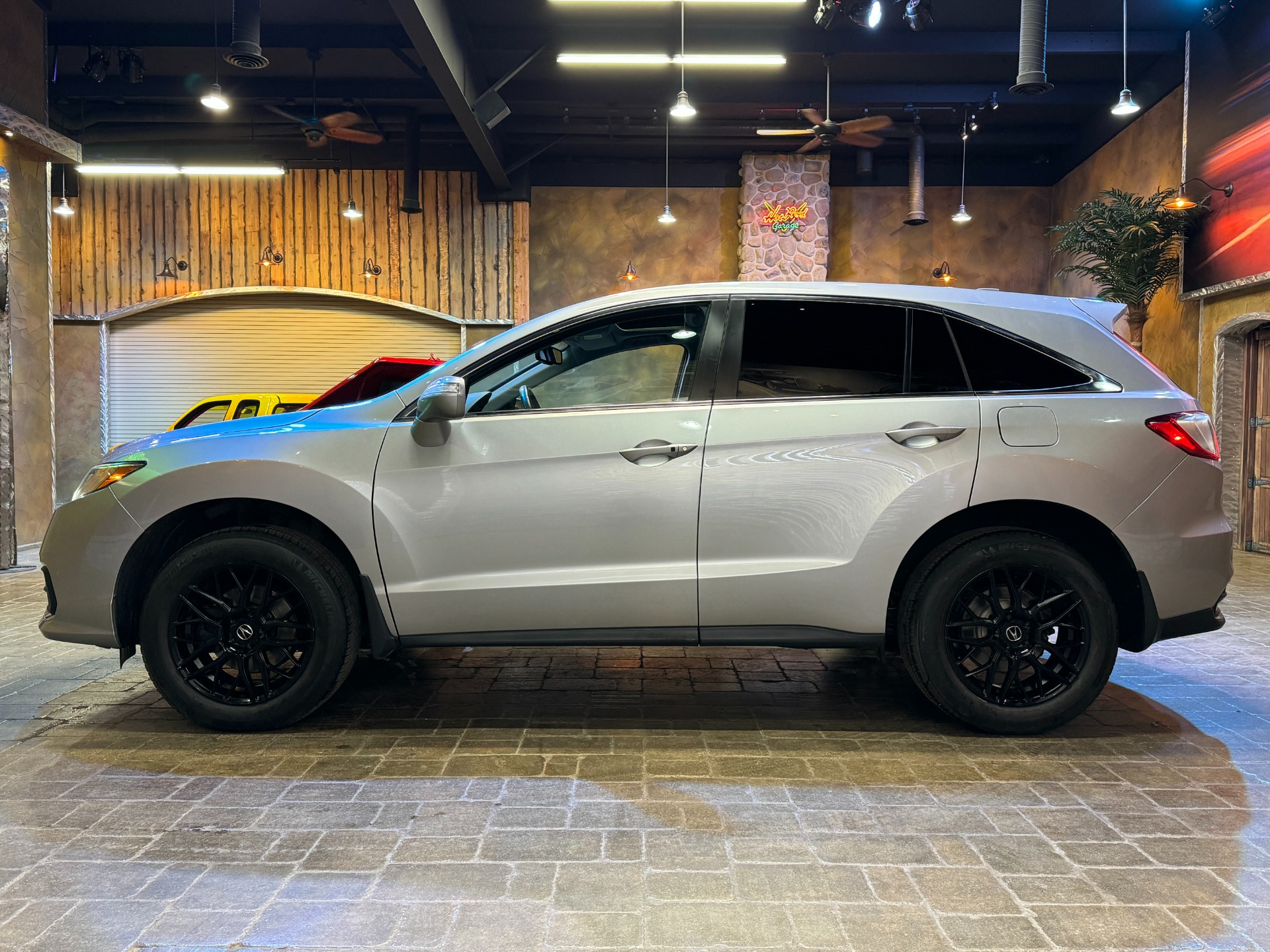 used 2018 Acura RDX car, priced at $27,999