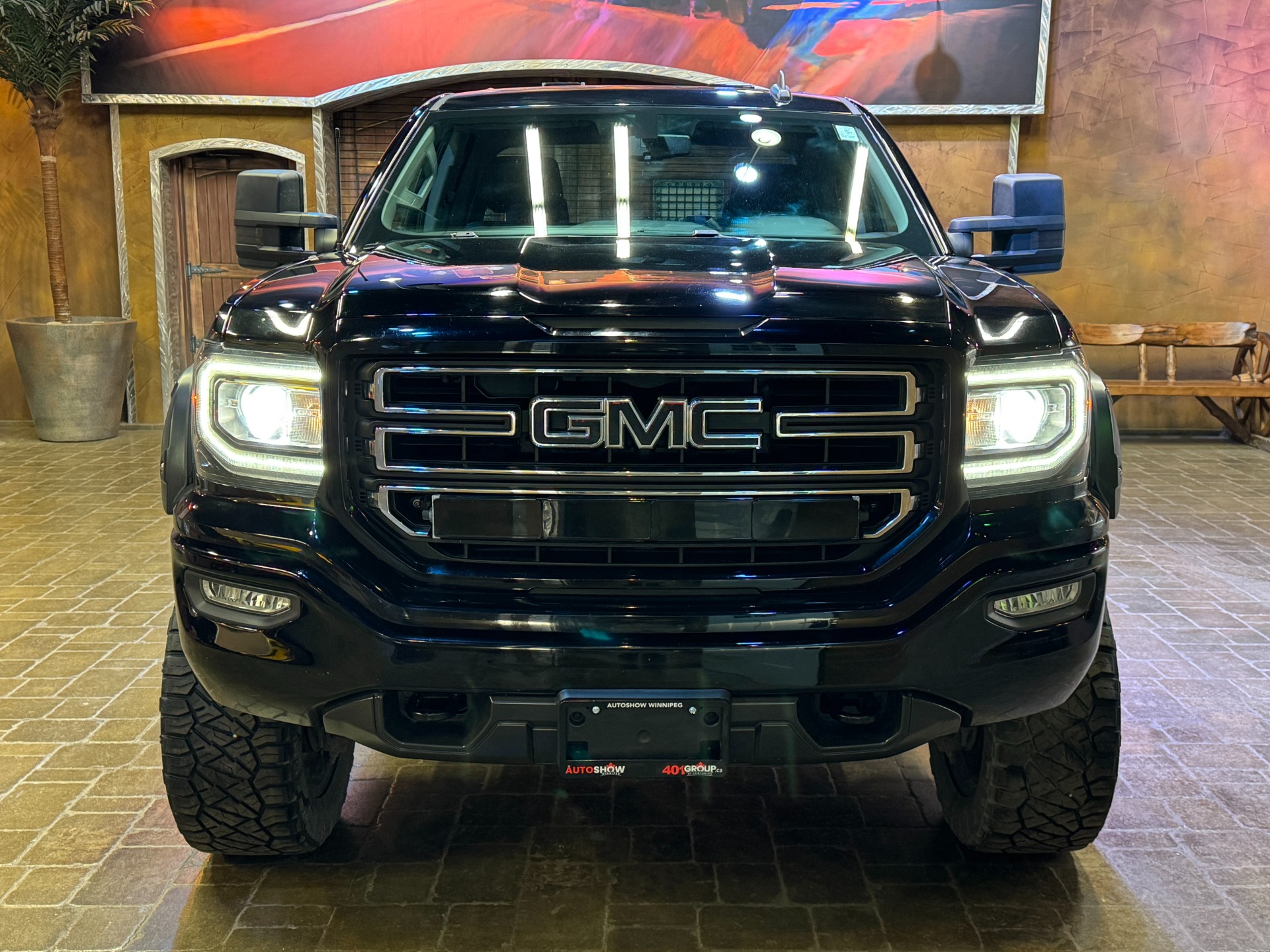 used 2018 GMC Sierra 1500 car, priced at $33,999