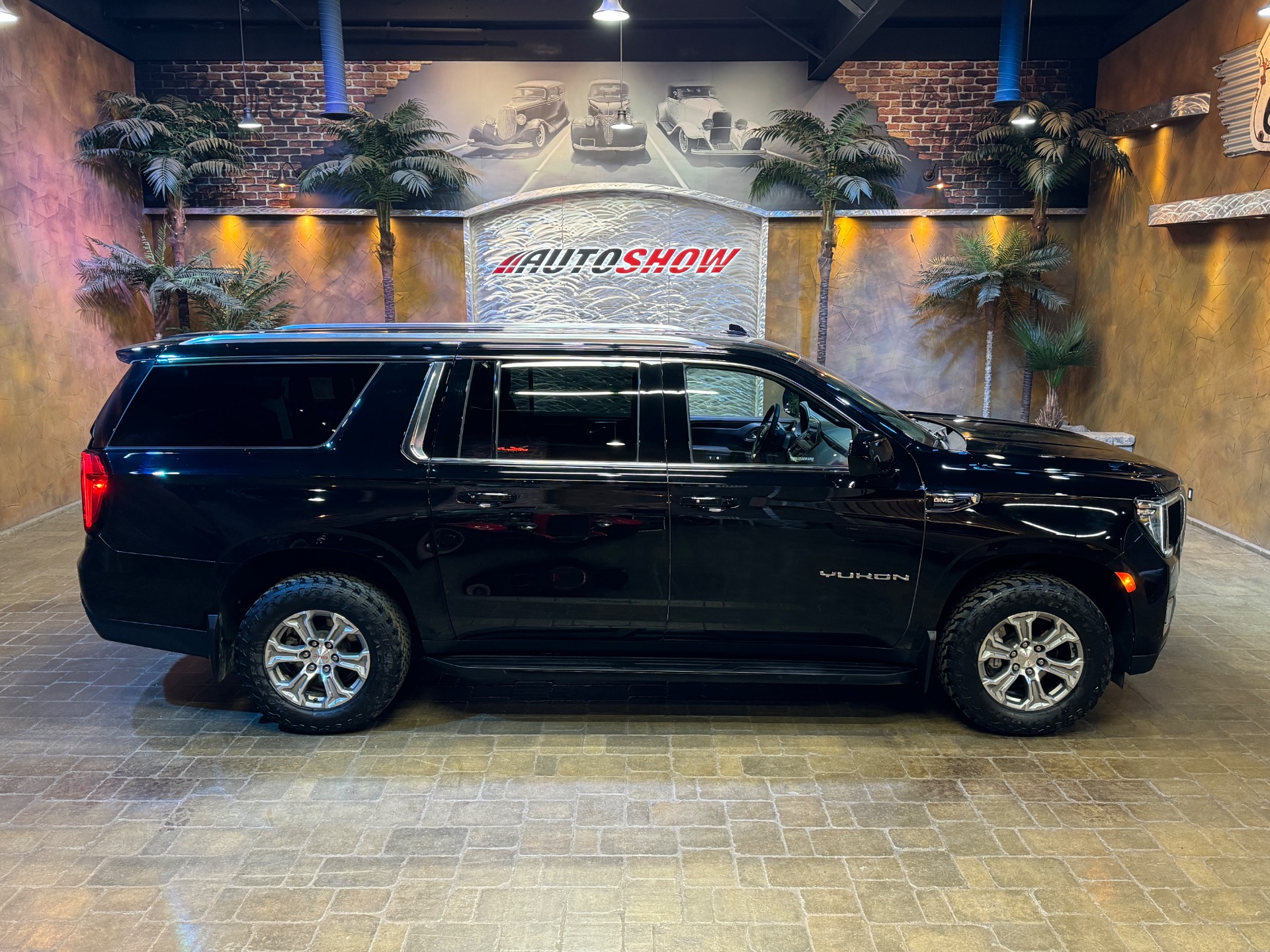 used 2023 GMC Yukon XL car, priced at $69,999