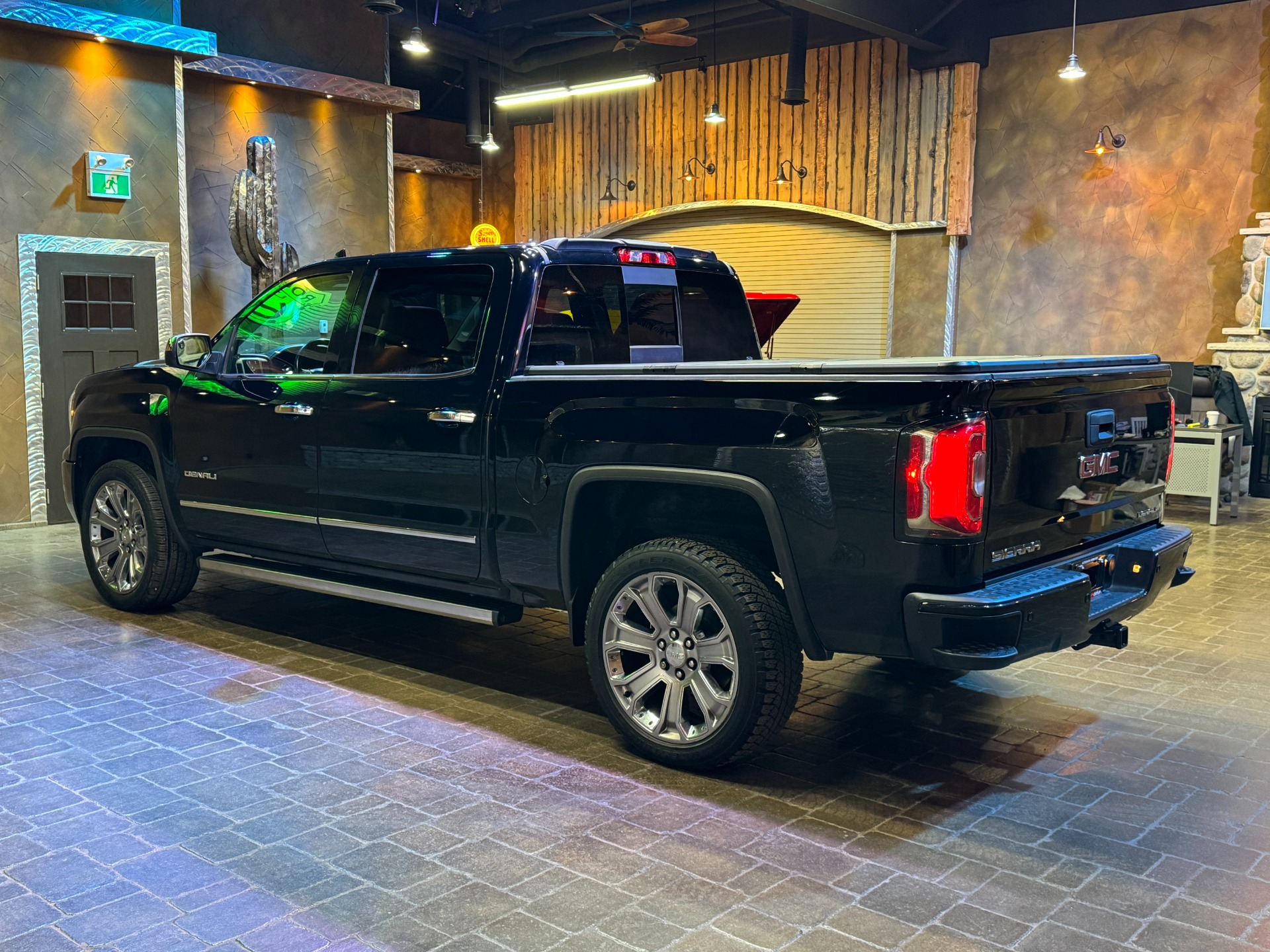 used 2017 GMC Sierra 1500 car, priced at $36,999