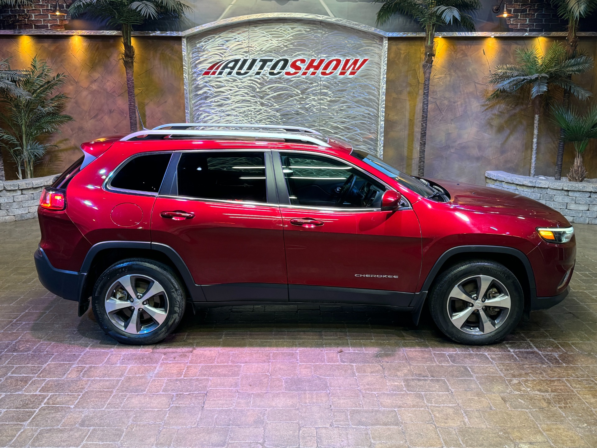 used 2019 Jeep Cherokee car, priced at $32,999