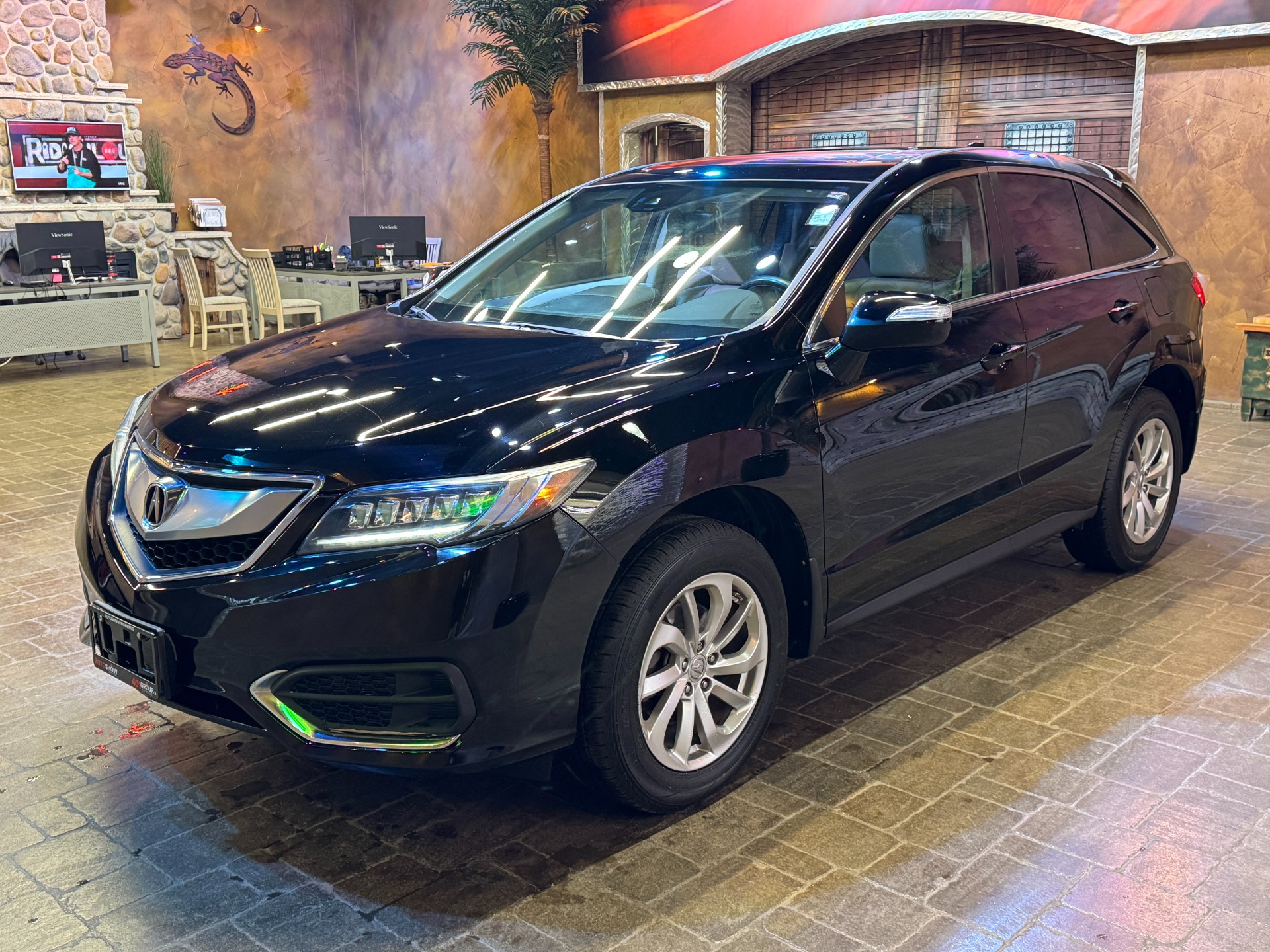 used 2017 Acura RDX car, priced at $27,999