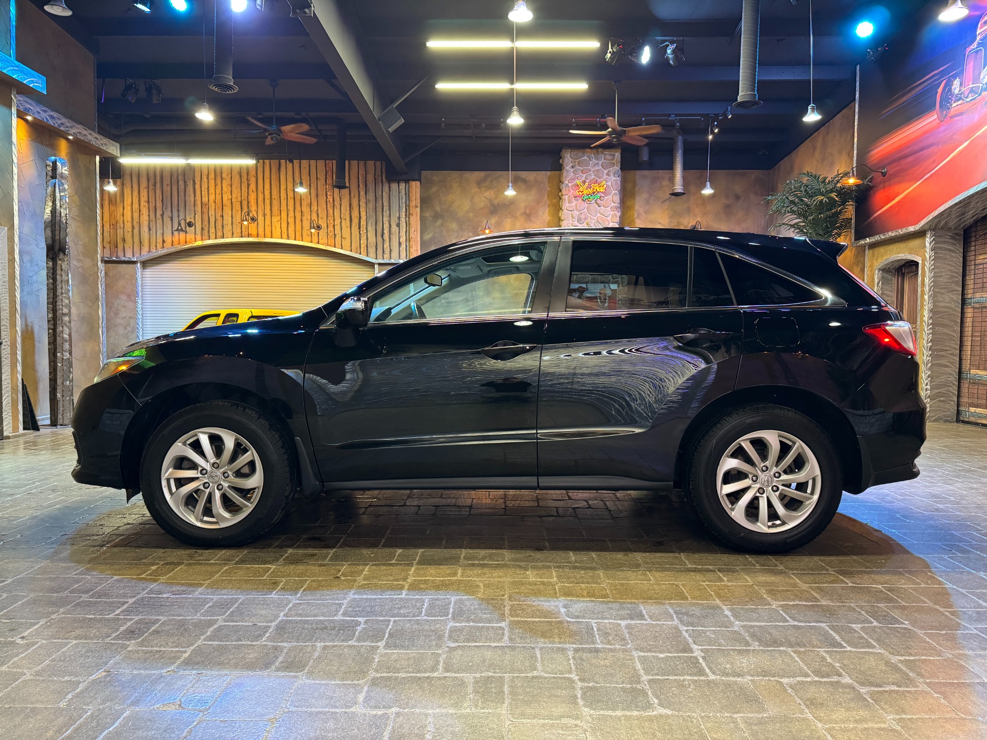 used 2017 Acura RDX car, priced at $27,999