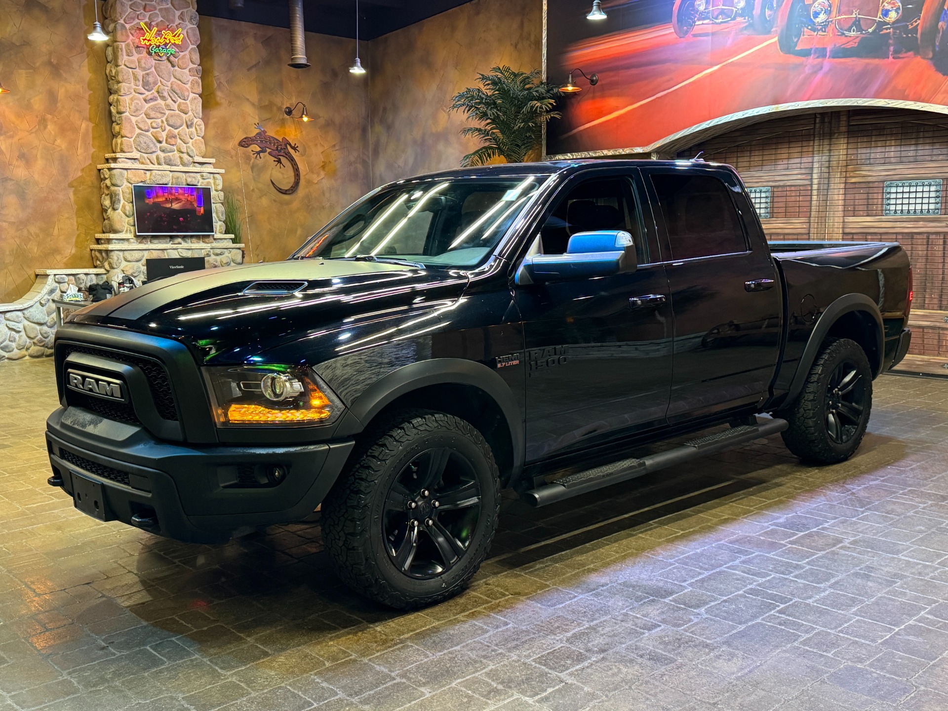 used 2021 Ram 1500 Classic car, priced at $39,649