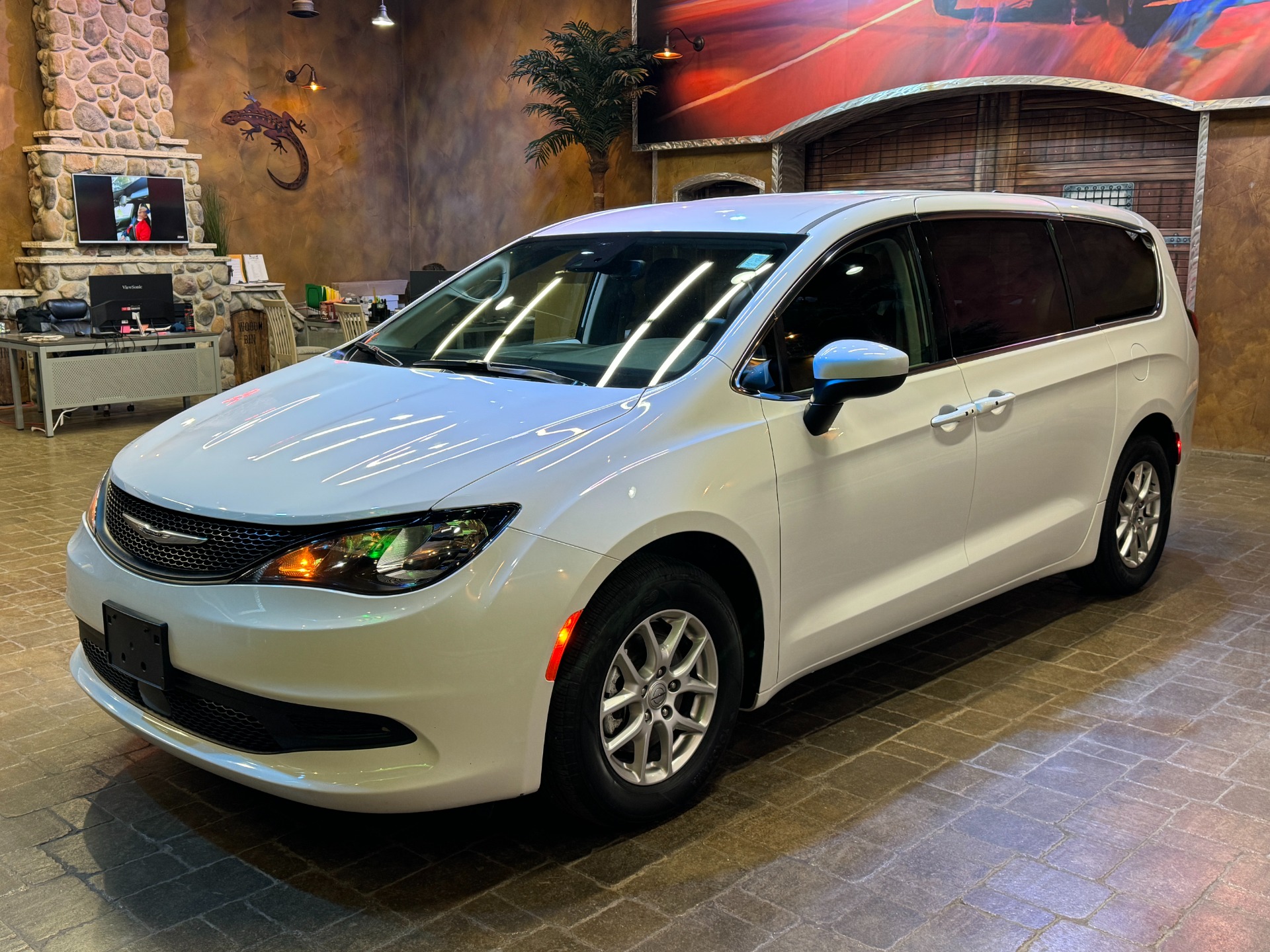 used 2023 Chrysler Grand Caravan car, priced at $38,999