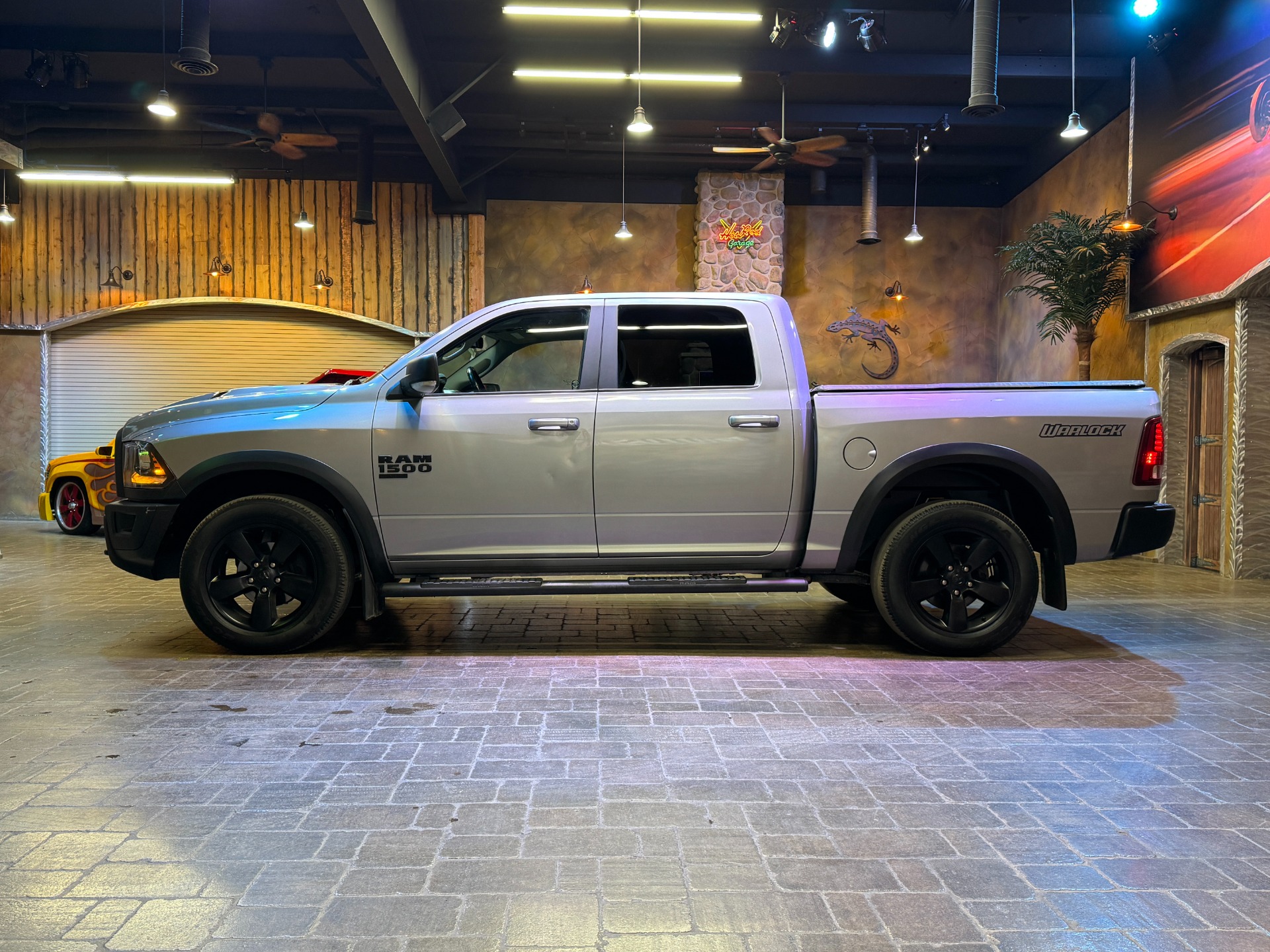 used 2019 Ram 1500 Classic car, priced at $35,999