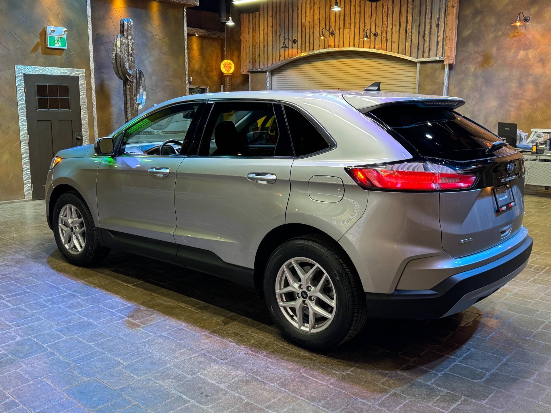 used 2023 Ford Edge car, priced at $32,999