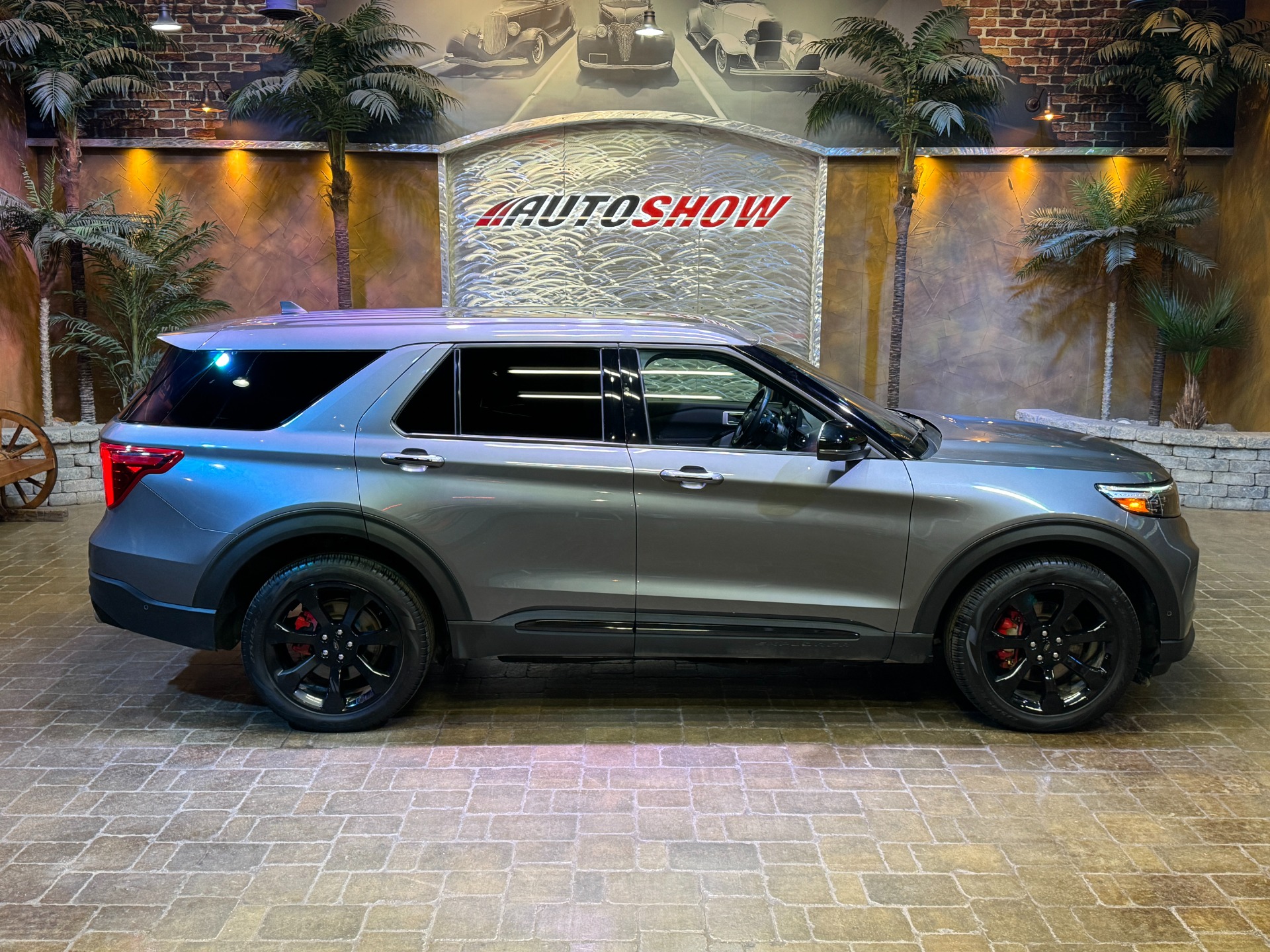 used 2022 Ford Explorer car, priced at $55,490